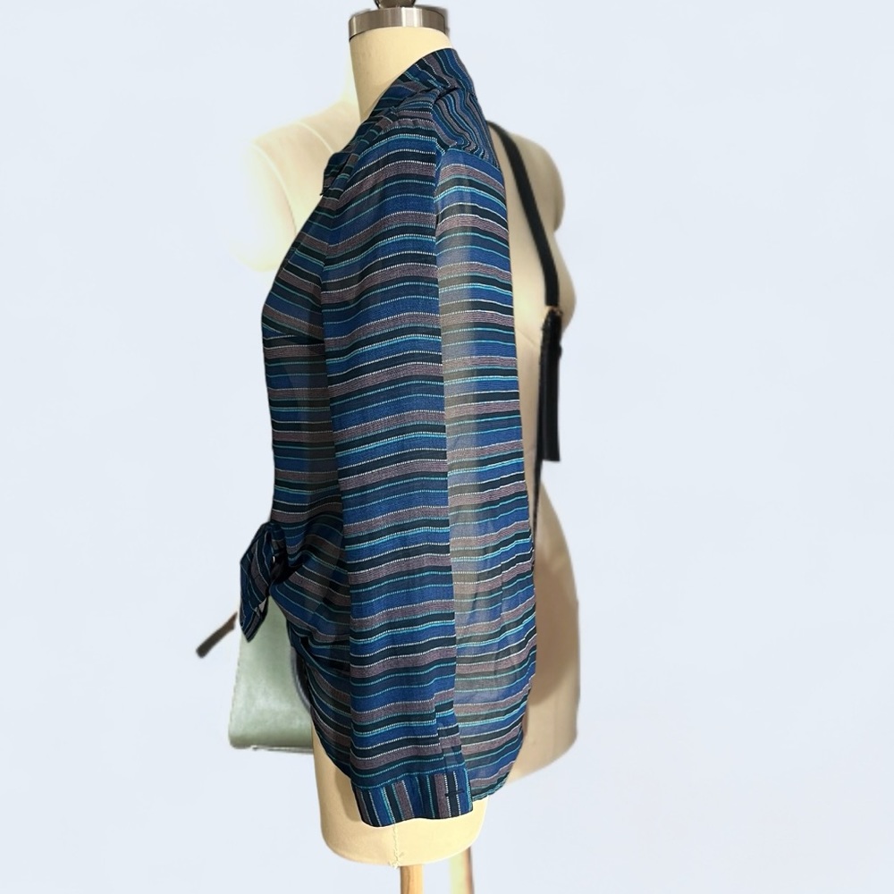 Cabi Alex Lightweight Split-Back Button Up Shirt,… - image 5